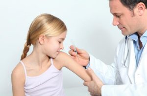 Обязательно ли делать прививку от гриппа ребёнку?