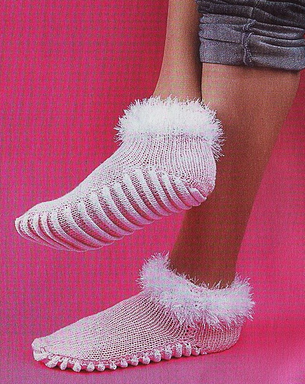 Интересные вязаные носки