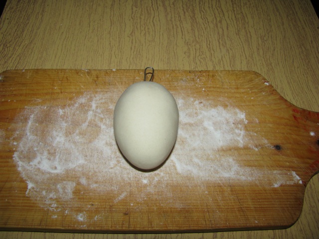 Яйцо из солёного теста